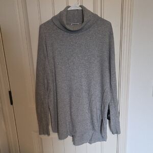Chelsea28 Gray Turtleneck Sweater